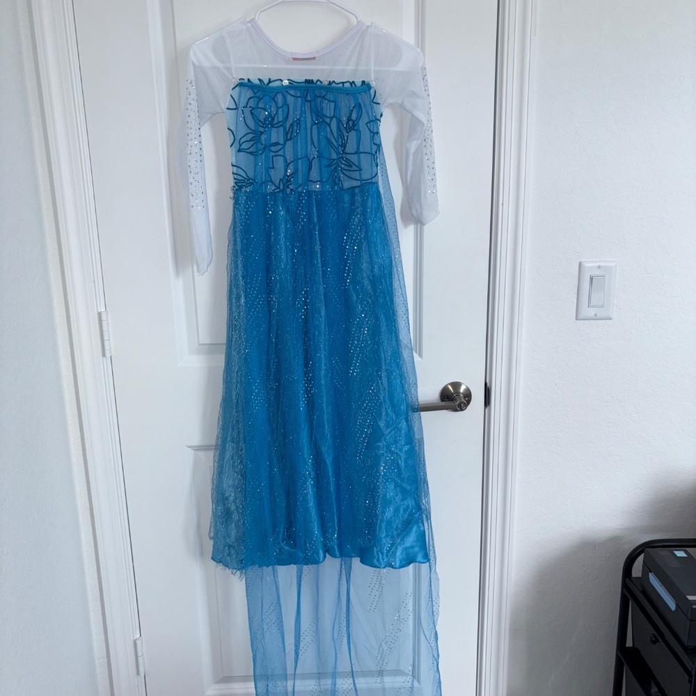 Frozen Halloween Costumes for Girls Dresses with accessories Size 130 (6-7) - Picture 9 of 16